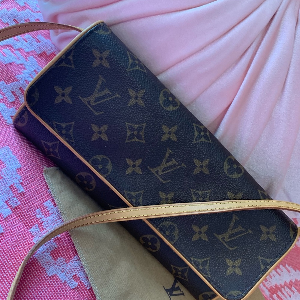 💯 LV 💕Beauty💕 Twin Pochette GM
